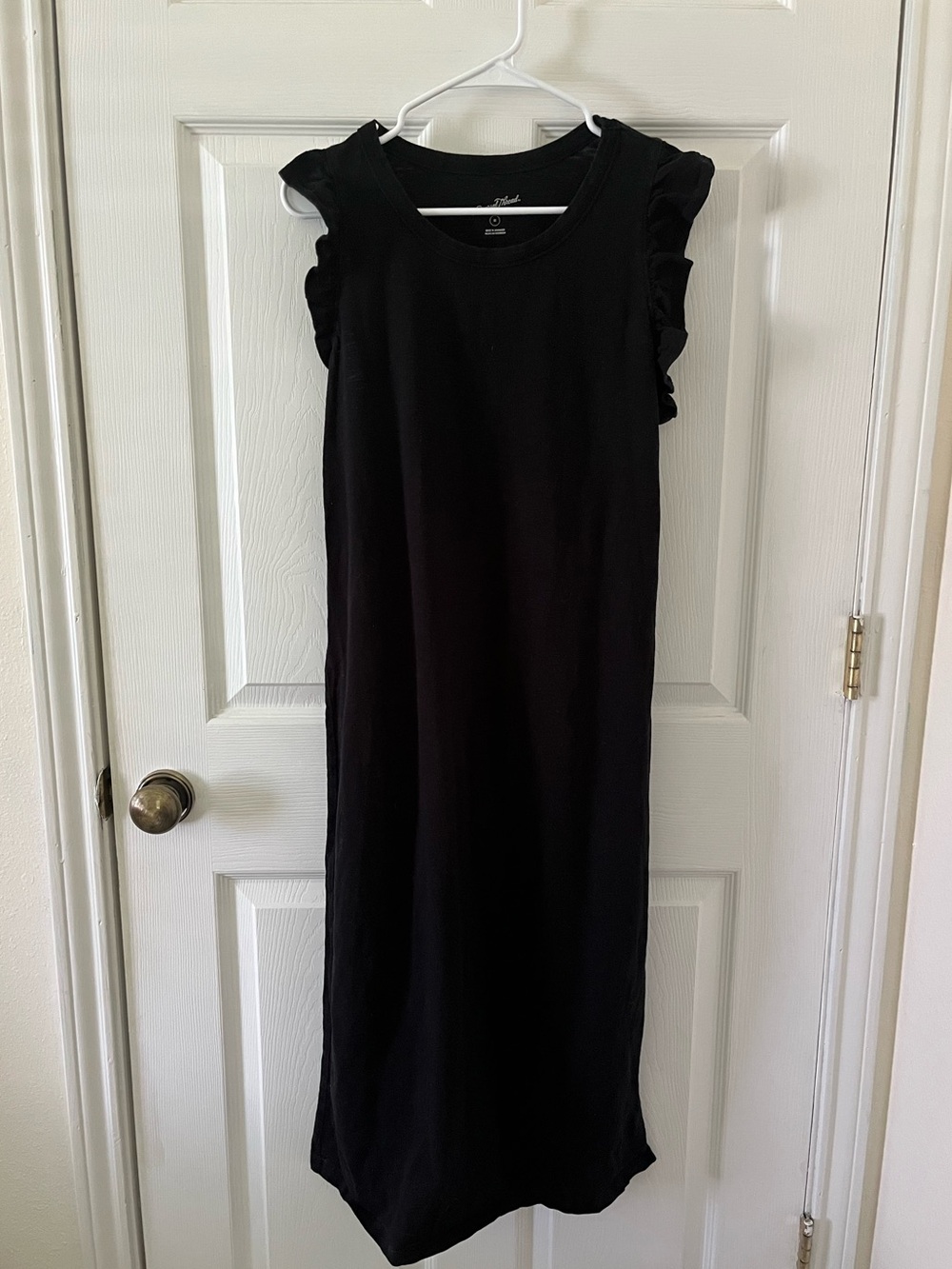 Universal Thread Black Sleeveless Maxi Dress with Ruffle Shoulders